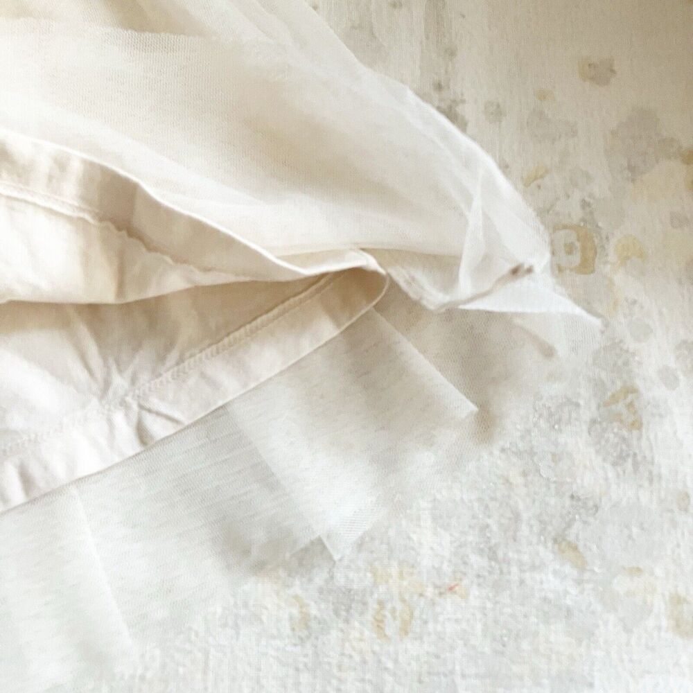Uniqlo Girls 5-6 Tutu Skirt Ivory Cream Off White Dressy Winter Party - Picture 6 of 6